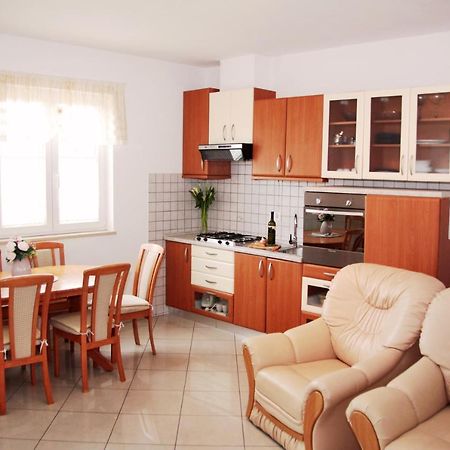 Apartment Matika, Terrace Apartment 10 Minutes Walk From Center Rovinj Kültér fotó